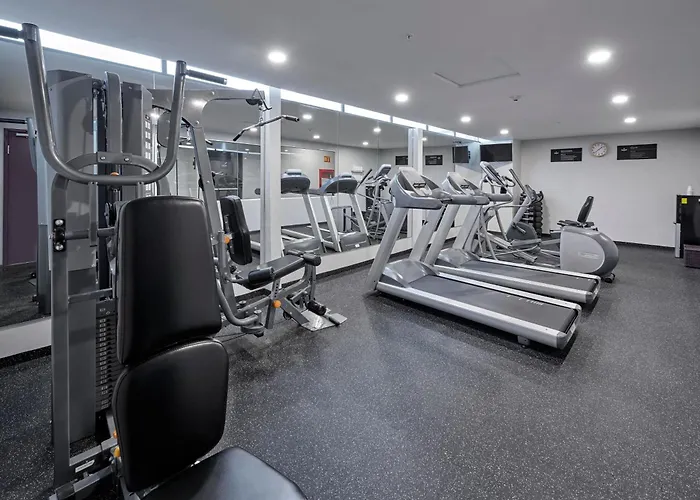 Hotel Express By Marriott Ciudad De La 3*