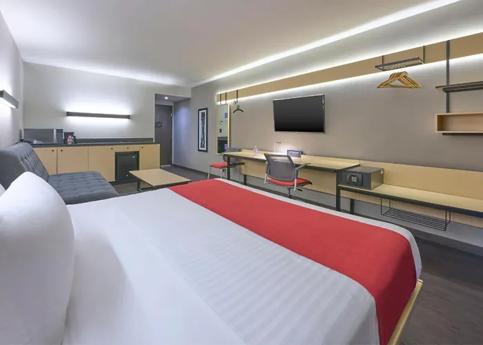 Express By Marriott Ciudad De La 3*
