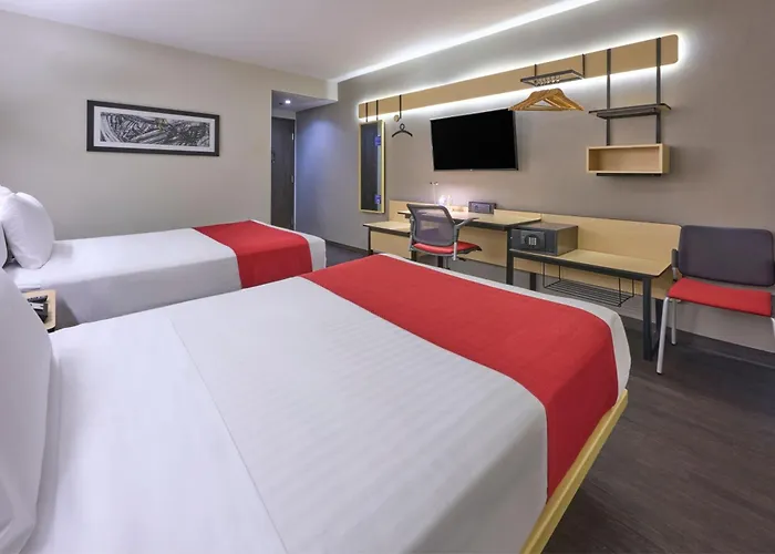 Hotel Express By Marriott Ciudad De La
