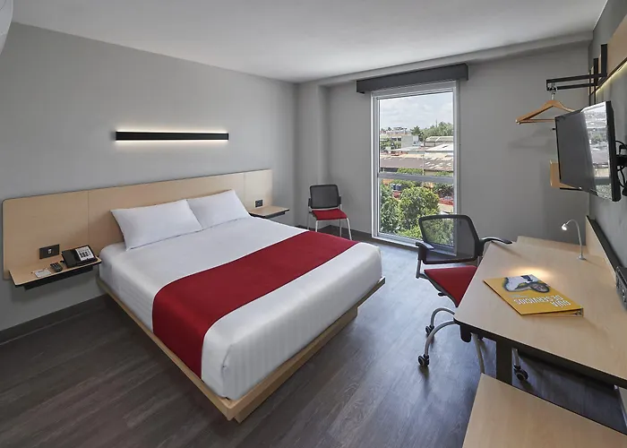 Express By Marriott Ciudad De La Hotel 3*