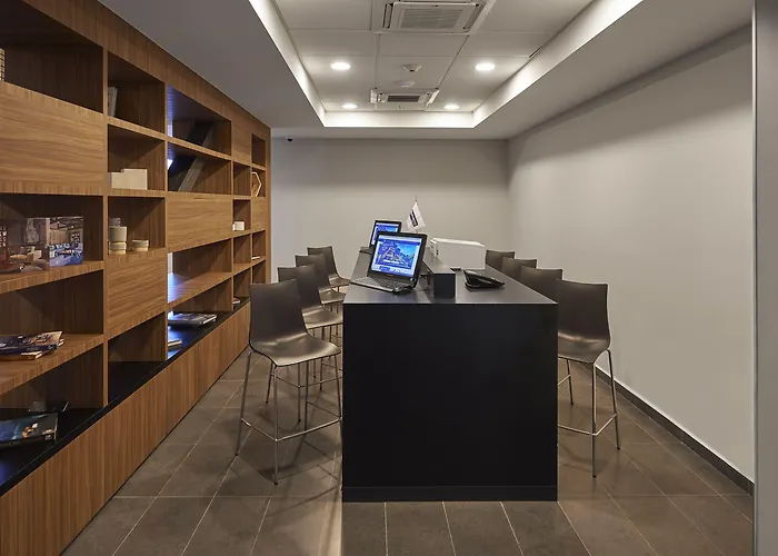 Express By Marriott Ciudad De La Hotel