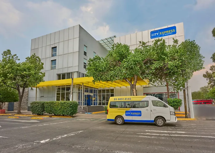 Hotel Express By Marriott Ciudad De La 3*