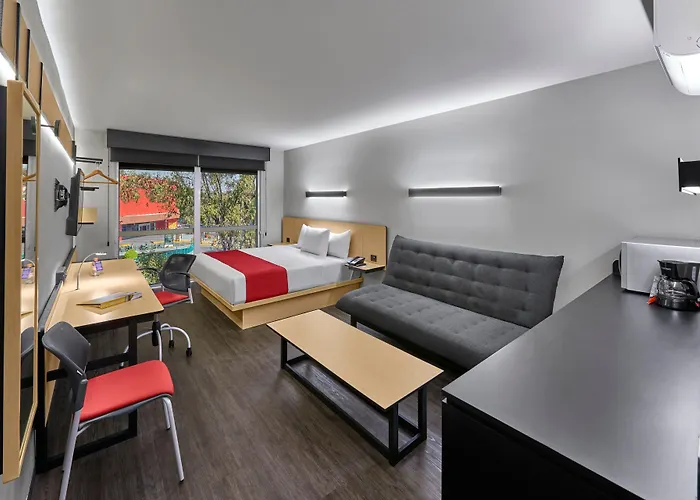 Express By Marriott Ciudad De La Hotel 3*