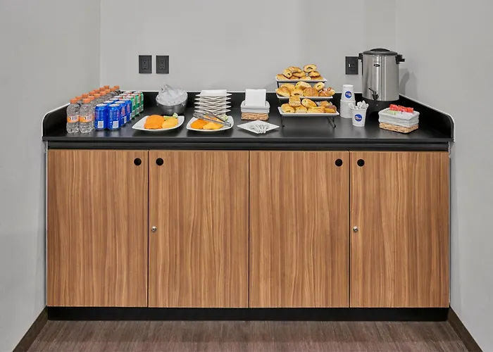 Express By Marriott Ciudad De La 3*