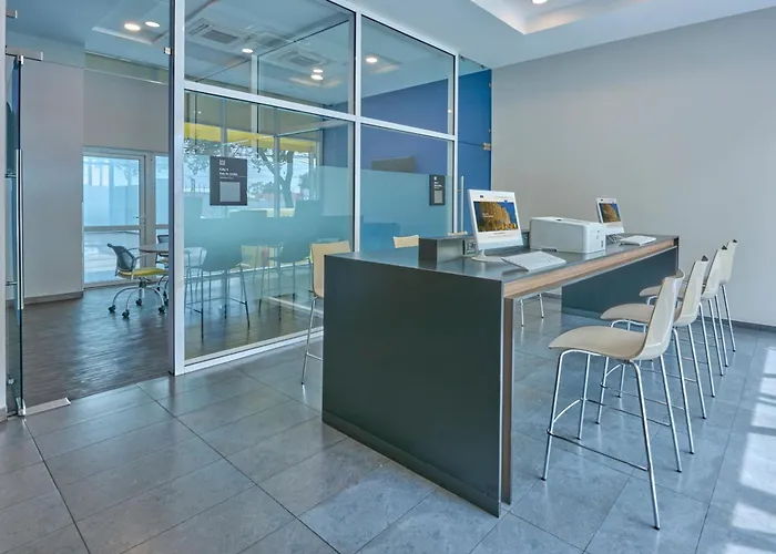 Express By Marriott Ciudad De La 3*